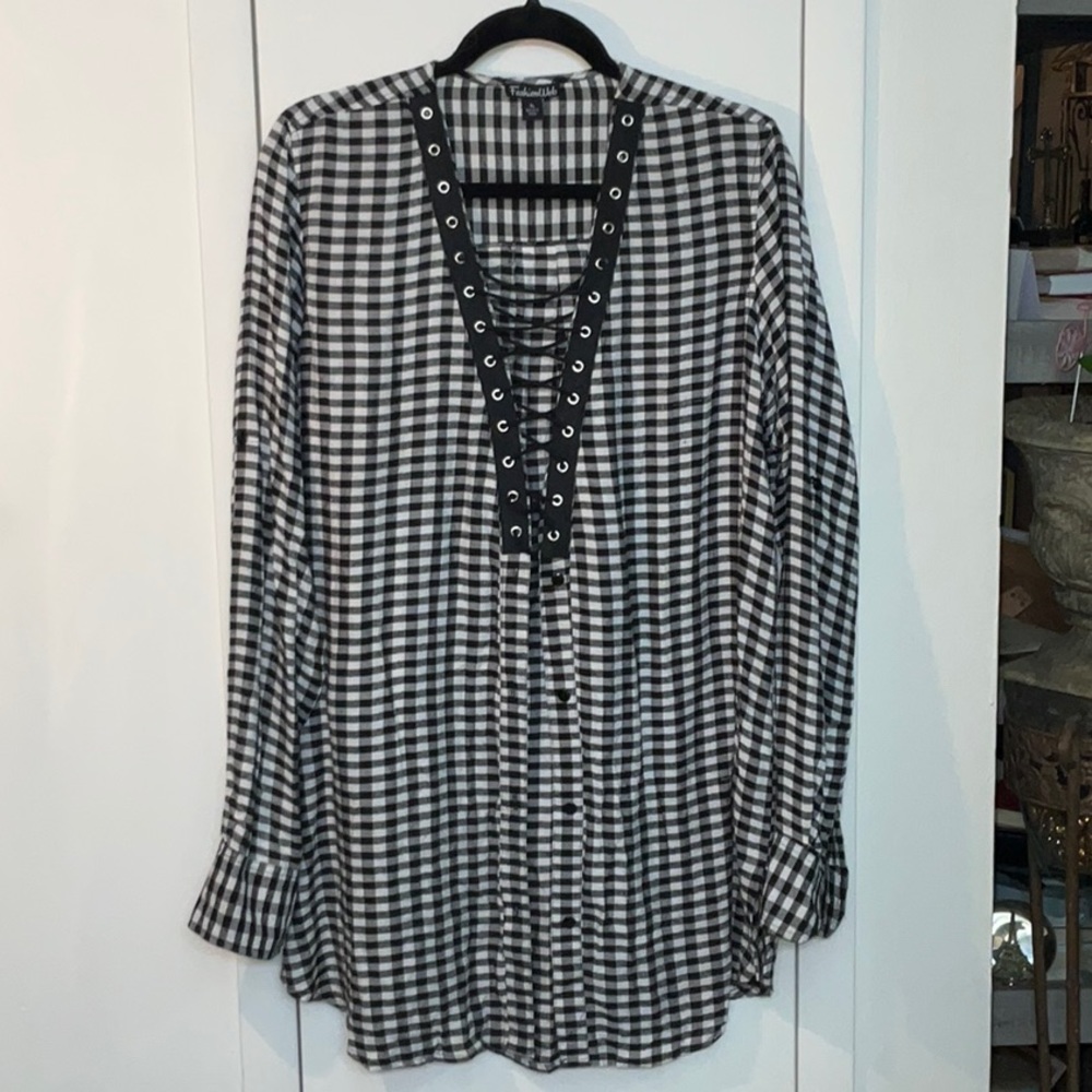 Black and white checkered lace up duster